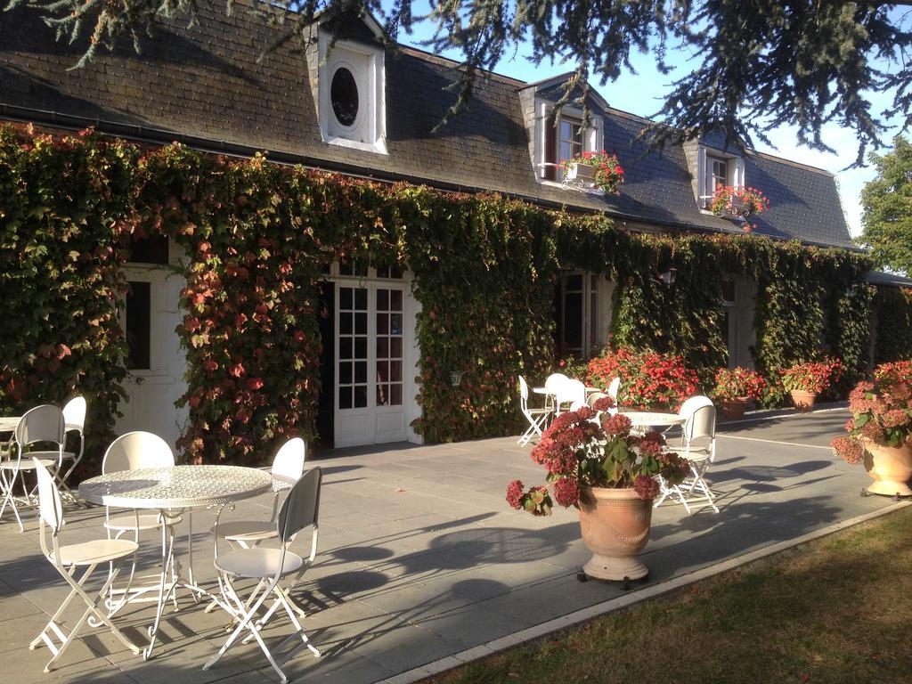 Le Petit Pont Hotel Monce-en-Belin Ngoại thất bức ảnh
