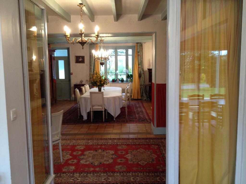 Le Petit Pont Hotel Monce-en-Belin Ngoại thất bức ảnh