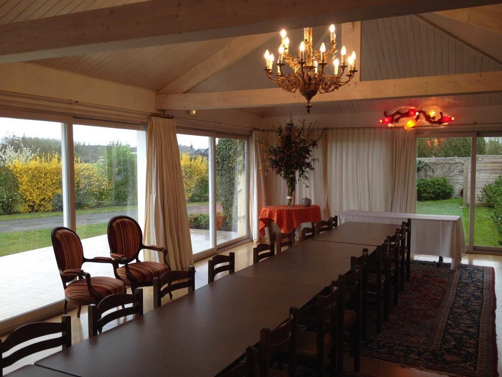 Le Petit Pont Hotel Monce-en-Belin Ngoại thất bức ảnh